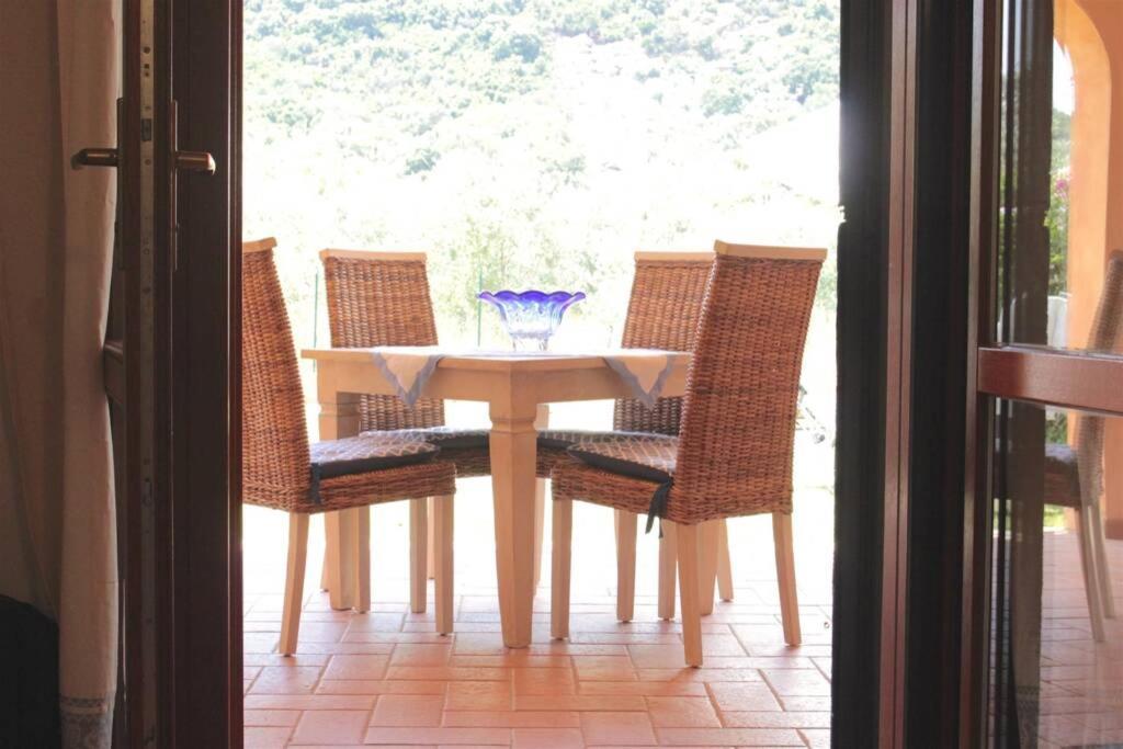 Lu Lioni Villa Paola San Teodoro Con Piscina Privata מראה חיצוני תמונה