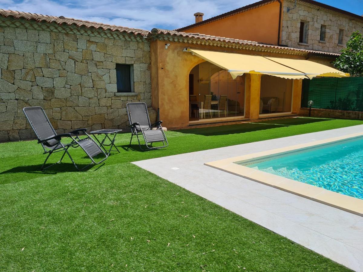 Lu Lioni Villa Paola San Teodoro Con Piscina Privata מראה חיצוני תמונה