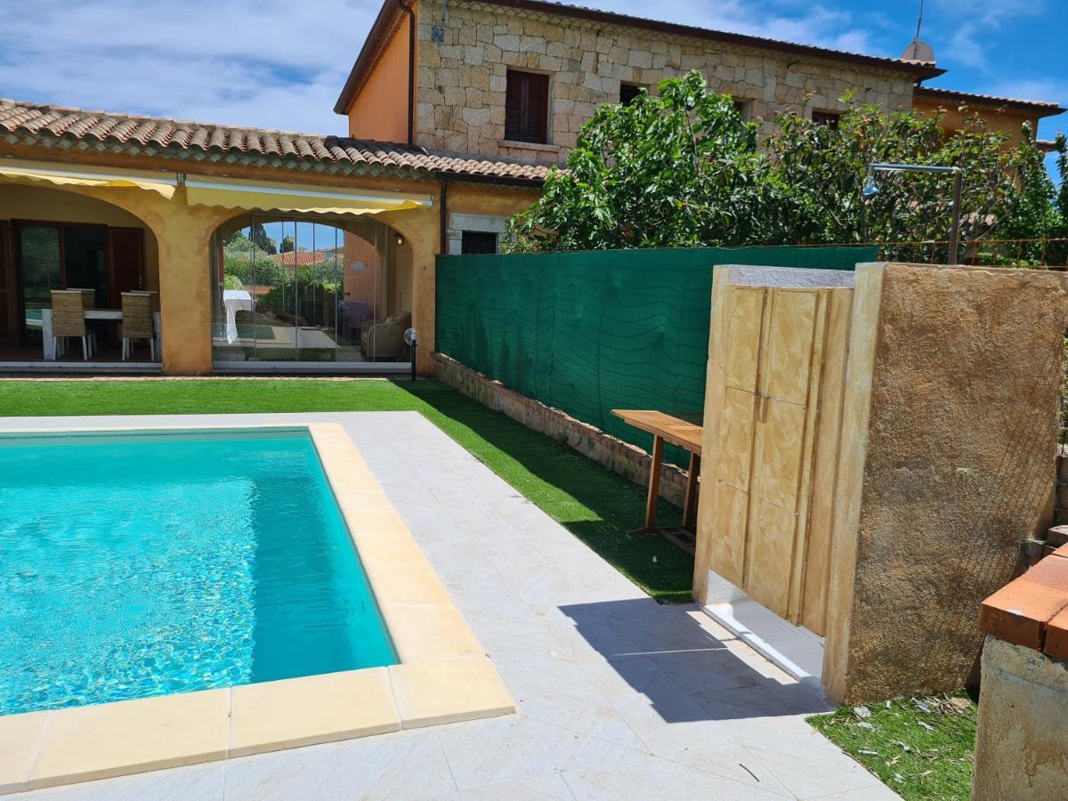 Lu Lioni Villa Paola San Teodoro Con Piscina Privata מראה חיצוני תמונה