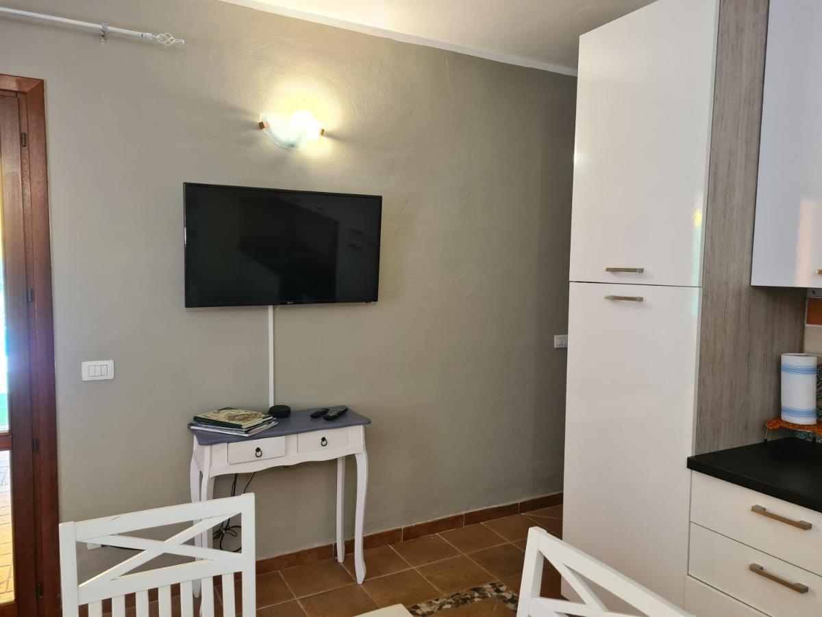 Lu Lioni Villa Paola San Teodoro Con Piscina Privata מראה חיצוני תמונה