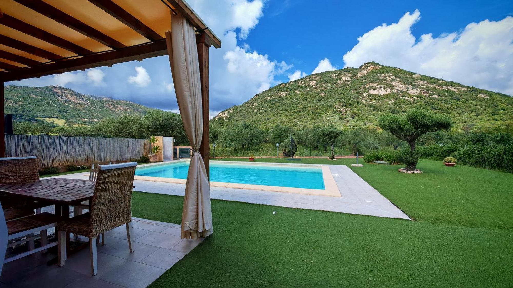 Lu Lioni Villa Paola San Teodoro Con Piscina Privata מראה חיצוני תמונה