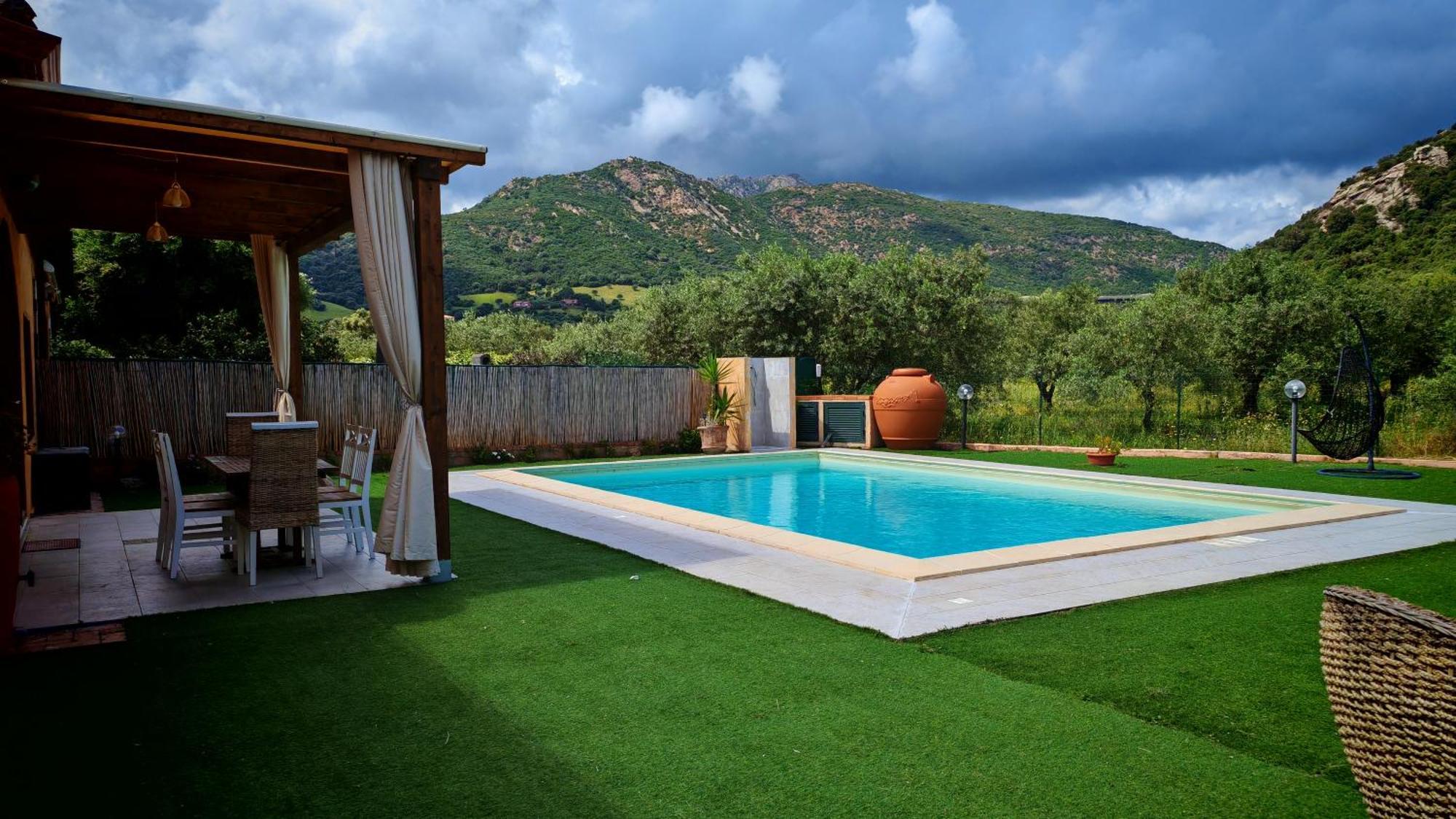 Lu Lioni Villa Paola San Teodoro Con Piscina Privata מראה חיצוני תמונה
