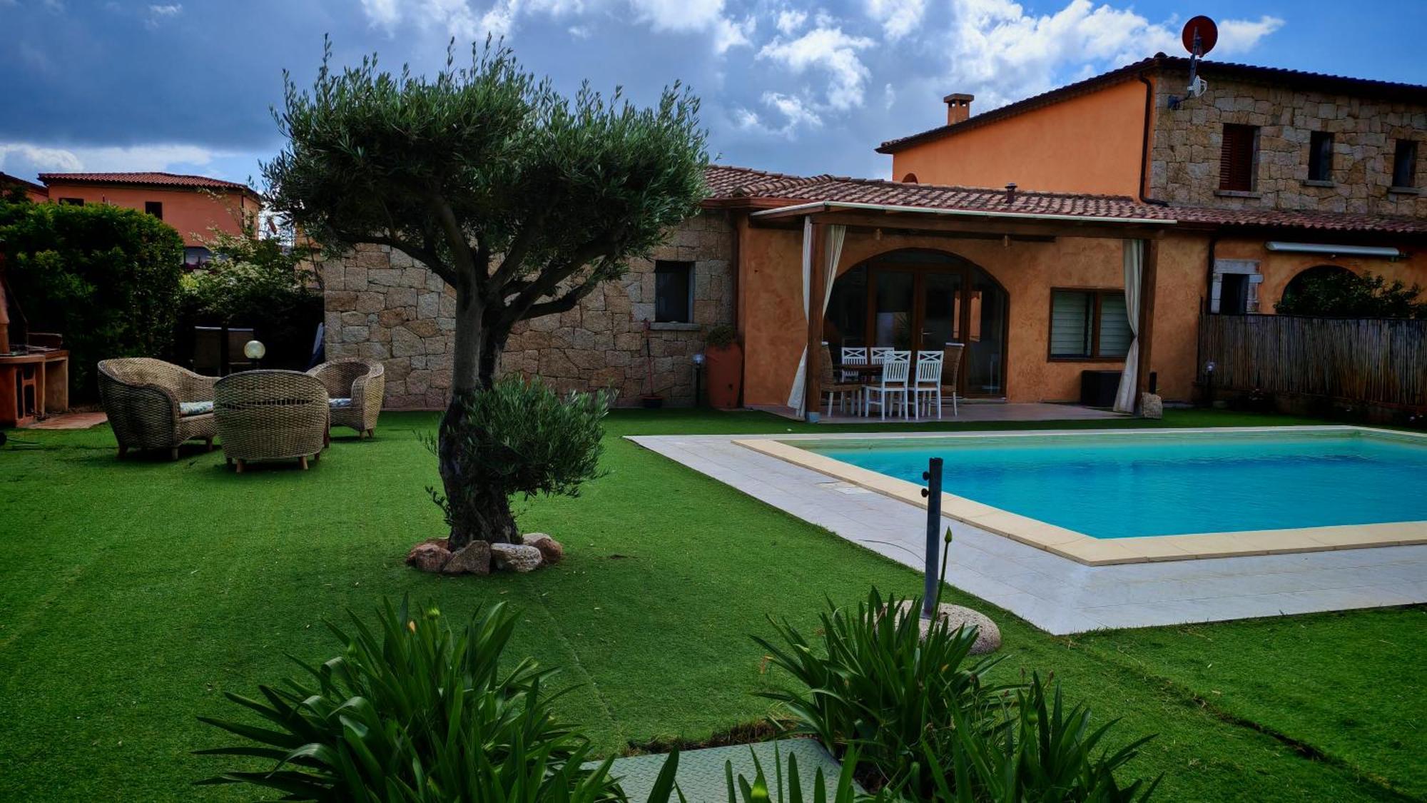 Lu Lioni Villa Paola San Teodoro Con Piscina Privata מראה חיצוני תמונה