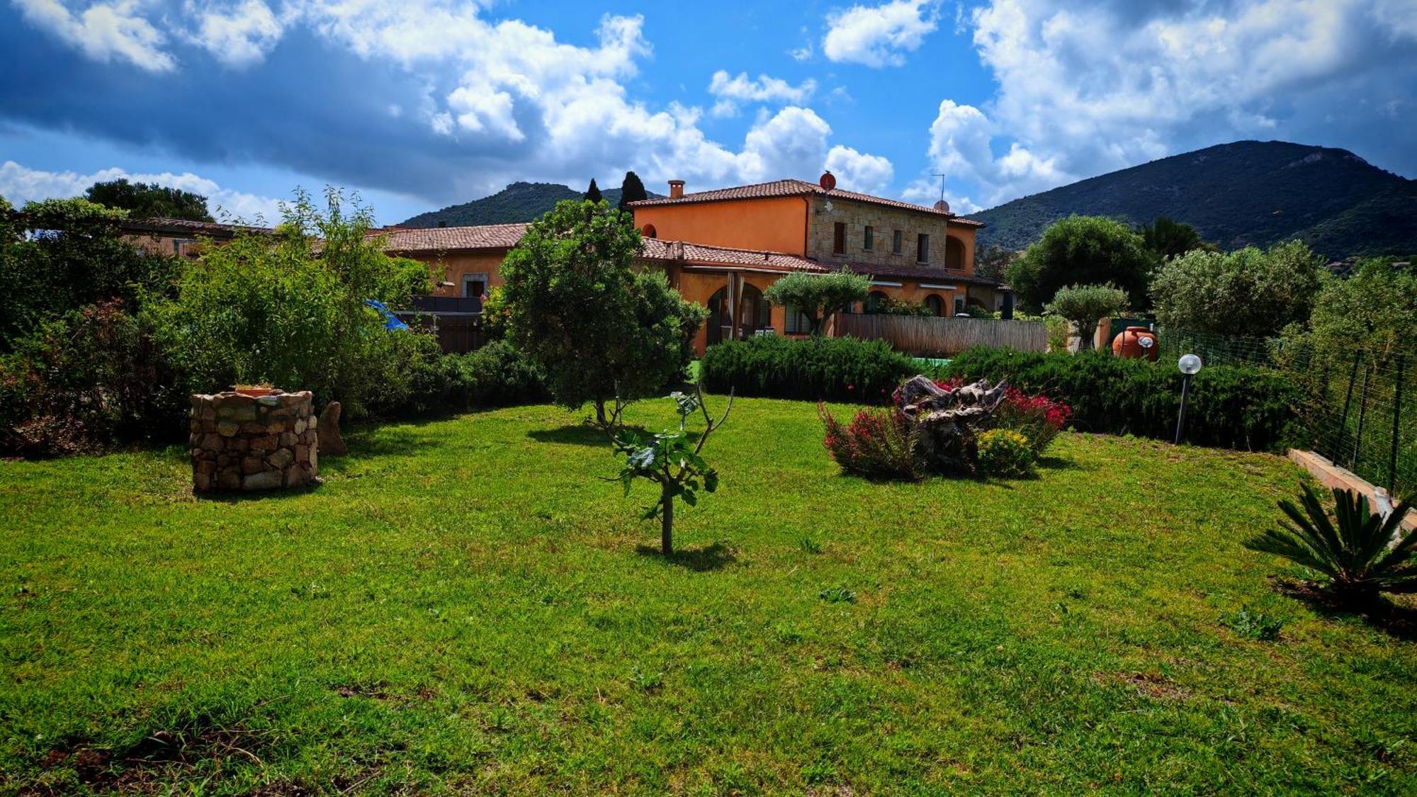 Lu Lioni Villa Paola San Teodoro Con Piscina Privata מראה חיצוני תמונה